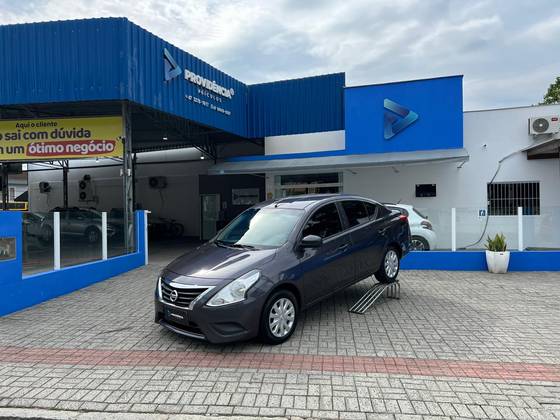 NISSAN VERSA 1.6 16V FLEXSTART V-DRIVE MANUAL NISSAN VERSA 1.6 16V FLEXSTART V-DRIVE MANUAL